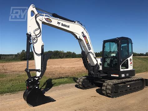 bobcat trackhoe models